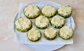 Кабачки жареные с сыром и чесноком Шаг 9 - «Кабачки жареные с сыром и чесноком»