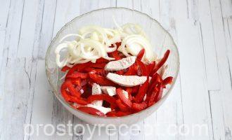 Салат с курицей и болгарским перцем Шаг 6 - «Салат с курицей и болгарским перцем»