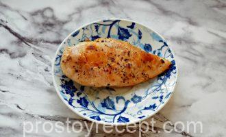Салат с ананасом и курицей и сыром с чесноком Шаг 3 - «Салат с ананасом и курицей и сыром с чесноком»