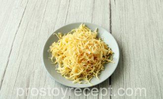 Шаг 8 - «Салат Муравейник с курицей и картофельной соломкой»