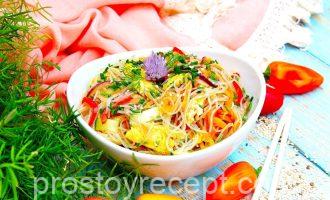 Салат с фунчозой и курицей - основное фото