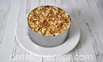 Шаг 7 - «Салат курица с черносливом и грецким орехом»