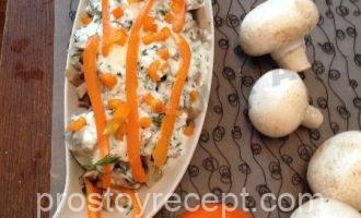 Салат из пупков (желудочков) с соусом Мацони - основное фото