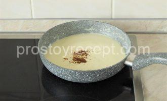 Брокколи в сливочном соусе Брокколи в сливочном соусе на медленном огне, кипит, соус загустевает.