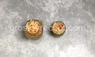 Маринованная капуста с перцем и морковью в банках. Быстрый рецепт!
