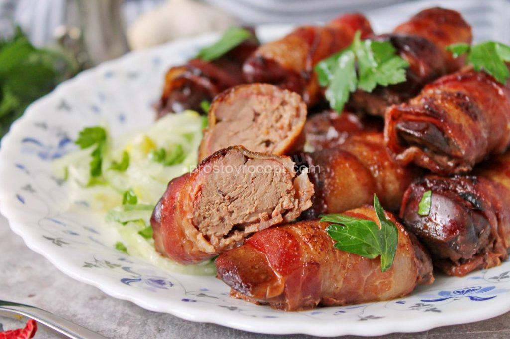 И вот она, кульминация! Ваша куриная печень в беконе, запеченная
