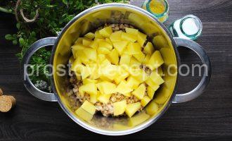 Шаг 9 - «Постный рассольник с перловкой и солеными огурцами»