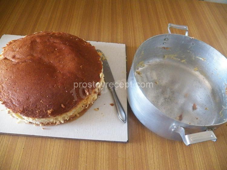 Теперь терпение, юные кондитеры! Отправляем наше воздушное чудо в холодильник