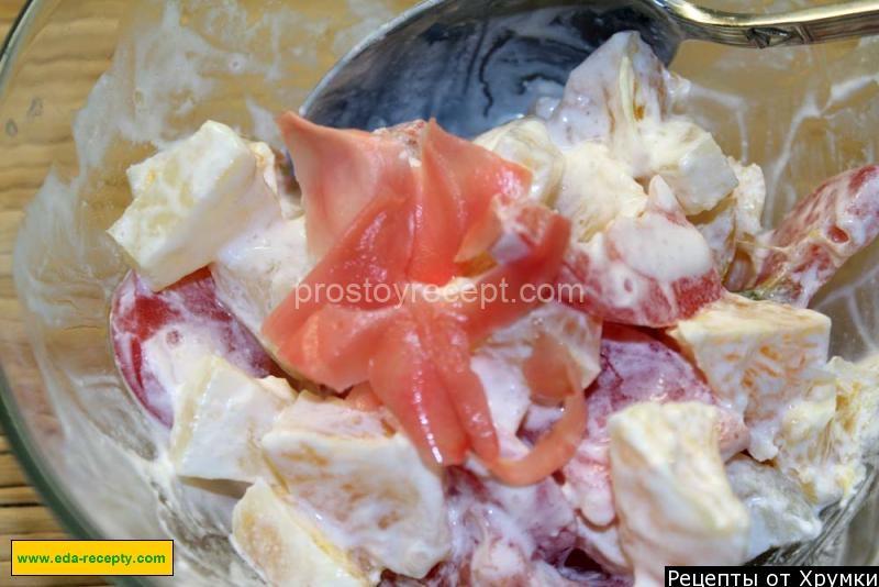 Фруктовый салат с помидорами и ананасом по-японски