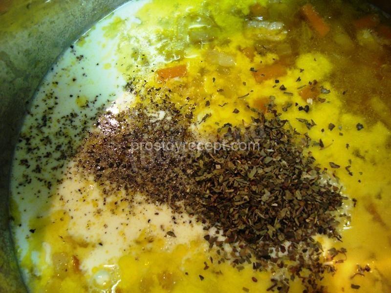 Сливочный суп из куриной грудки с грибами