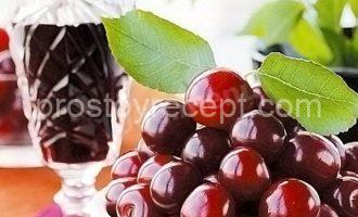 Плодовое вино из черешни с лаворвым листом и гвоздикой - основное фото