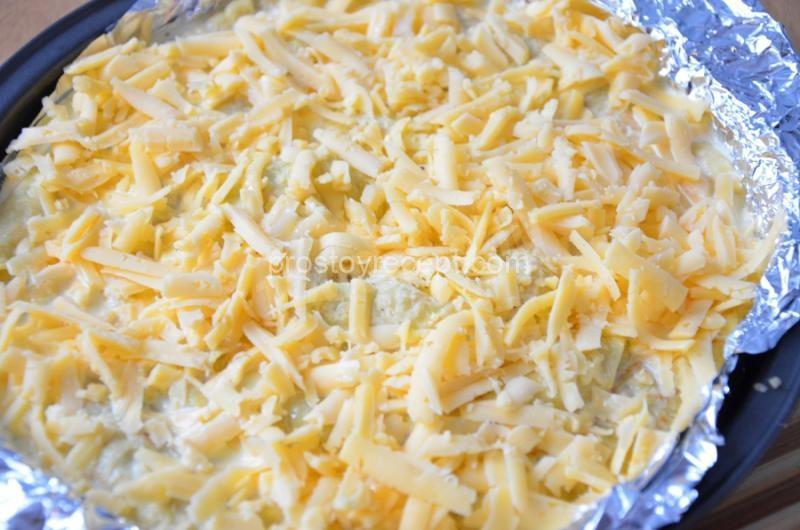 Блинный пирог с курицей и грибами Улитка