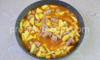 Гуляш с картошкой Гуляш с картошкой - Шаг 10
