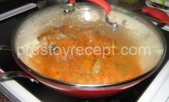 Карп тушеный с овощами Карп тушеный с овощами - Шаг 11