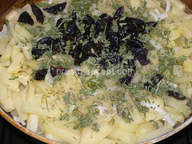 Картофель с черносливом