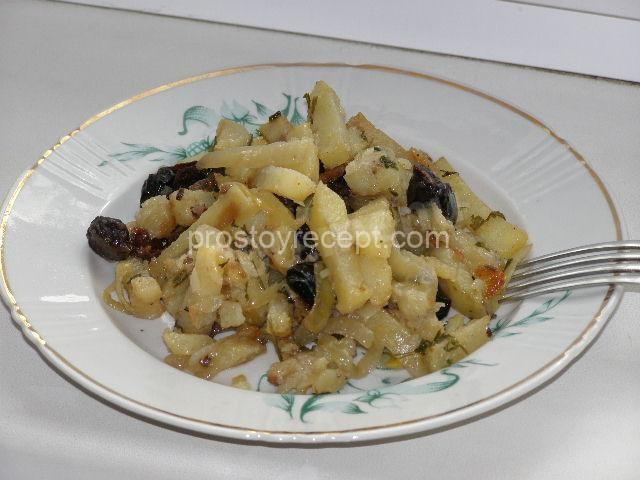 Картофель с черносливом