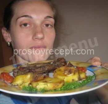 Запеченный картофель с ребрышками