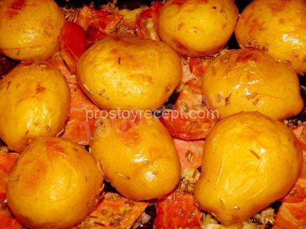 Запеченный картофель с розмарином