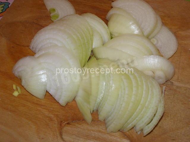 Запеченный картофель в майонезе с беконом в духовке