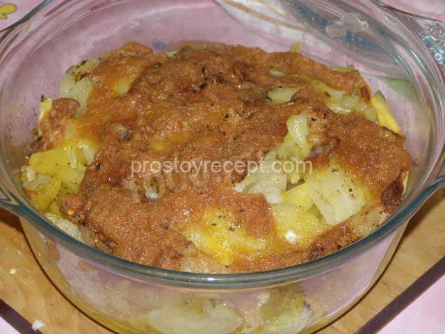 Запеченный картофель в майонезе с беконом в духовке