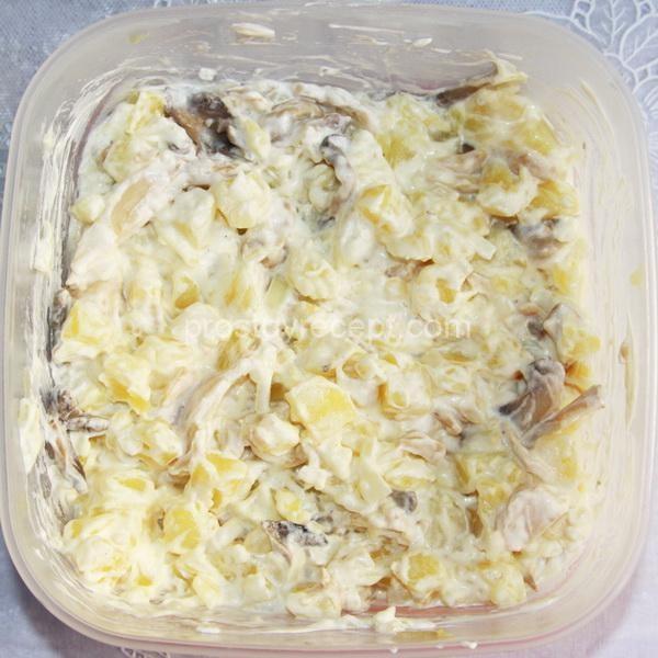 Картошка с грибами в микроволновке