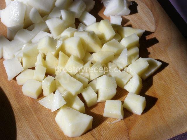 Тушеная картошка с мясом и квашеной капустой