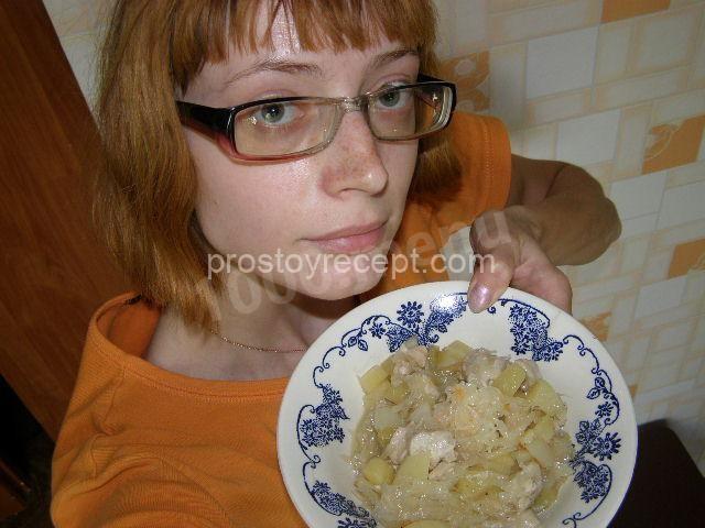 Тушеная картошка с мясом и квашеной капустой
