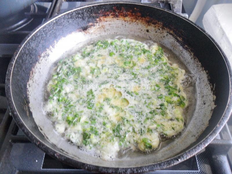 Кюкю из зелени