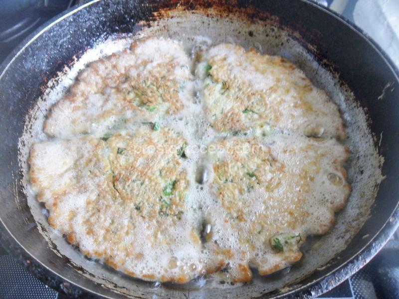 Кюкю из зелени