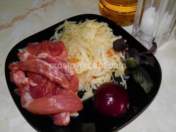 Квашеная капуста с мясом в мультиварке
