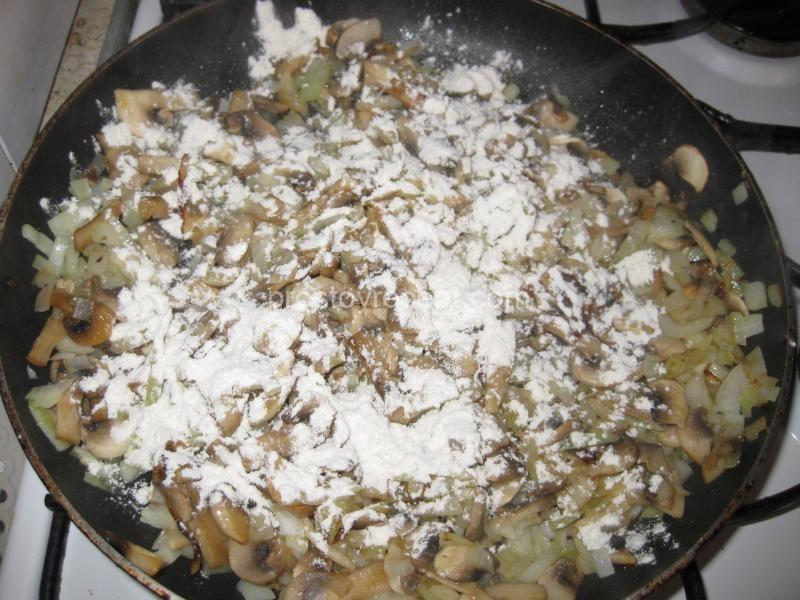 Миш-маш с шампиньонами