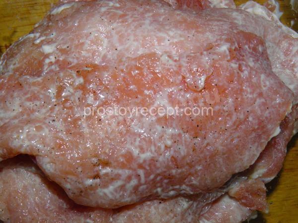 Свиные отбивные рулетики с начинкой из картофеля
