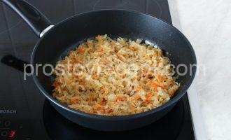 Пирог с квашеной капустой в духовке - Шаг 4