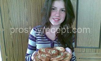 Гренки из батона с яйцом, сметаной и чесноком Гренки из батона с яйцом, сметаной и чесноком - Шаг 11