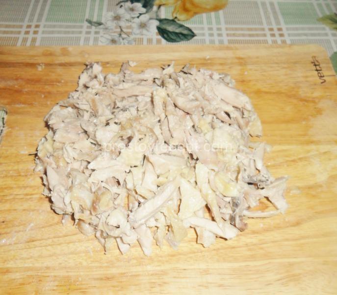 Салат Королевский с курицей и кукурузой
