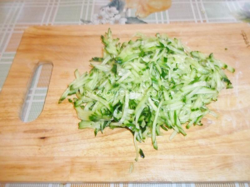 Салат Королевский с курицей и кукурузой