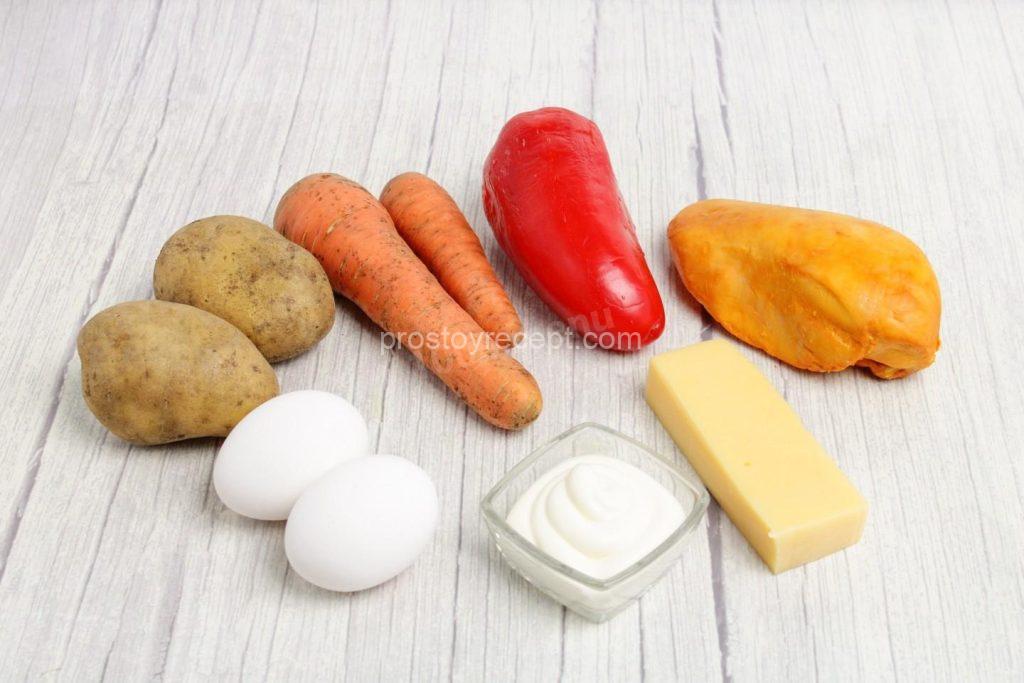 Подготовьте необходимые продукты. У меня копченая курица. Можно приготовить с
