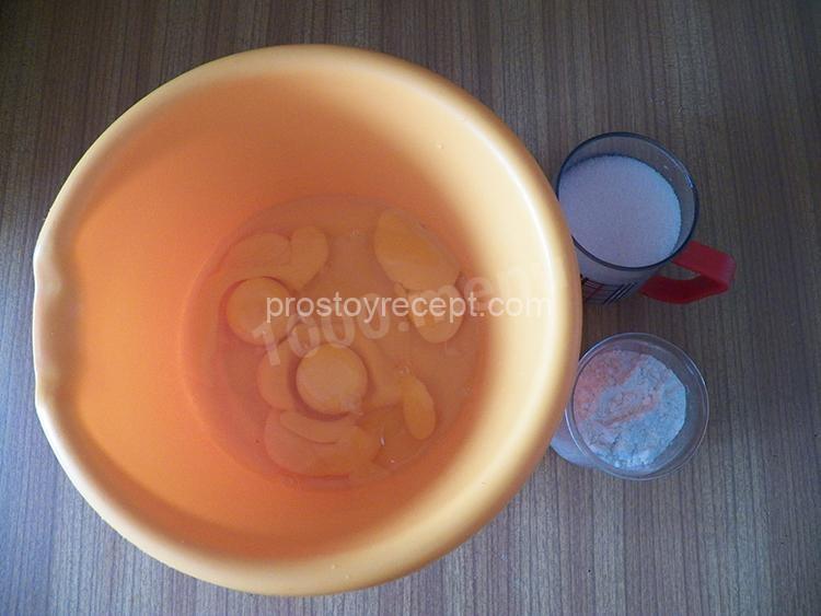 Из ингредиентов теста...