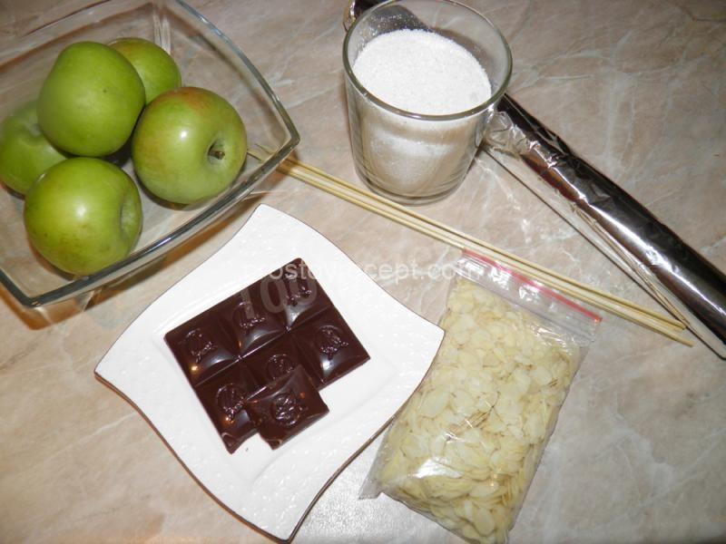 Яблоки в карамели и шоколаде