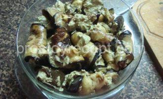 Канапе из баклажан с ореховым соусом — готовое блюдо